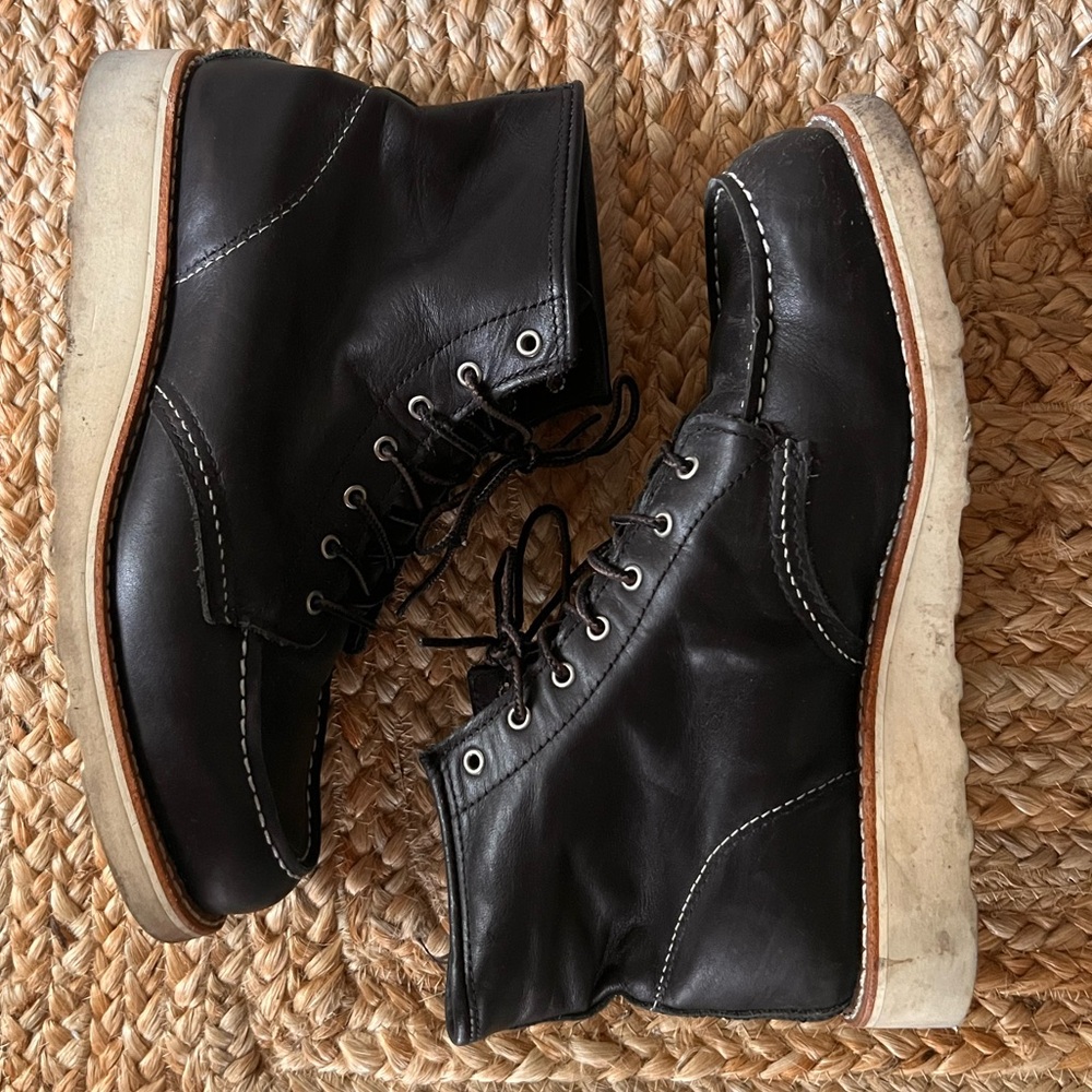Red Wing 6” classic moc boot in black